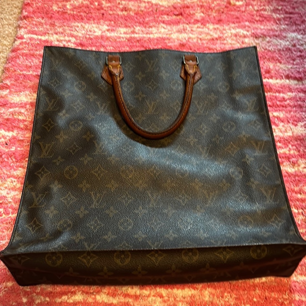 Louis Vuitton Shopper Tote